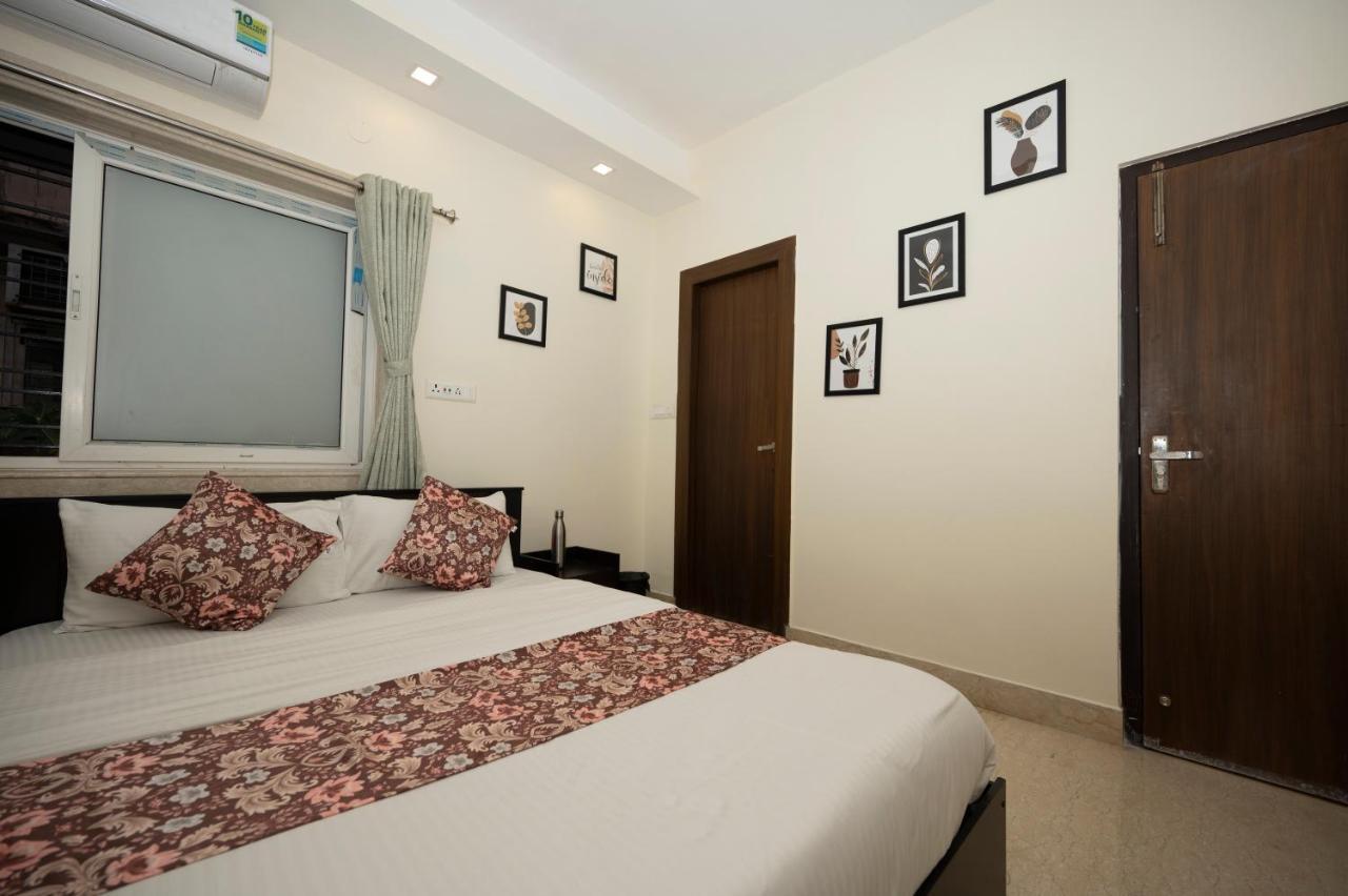Lakeside Suites Calcutta Extérieur photo