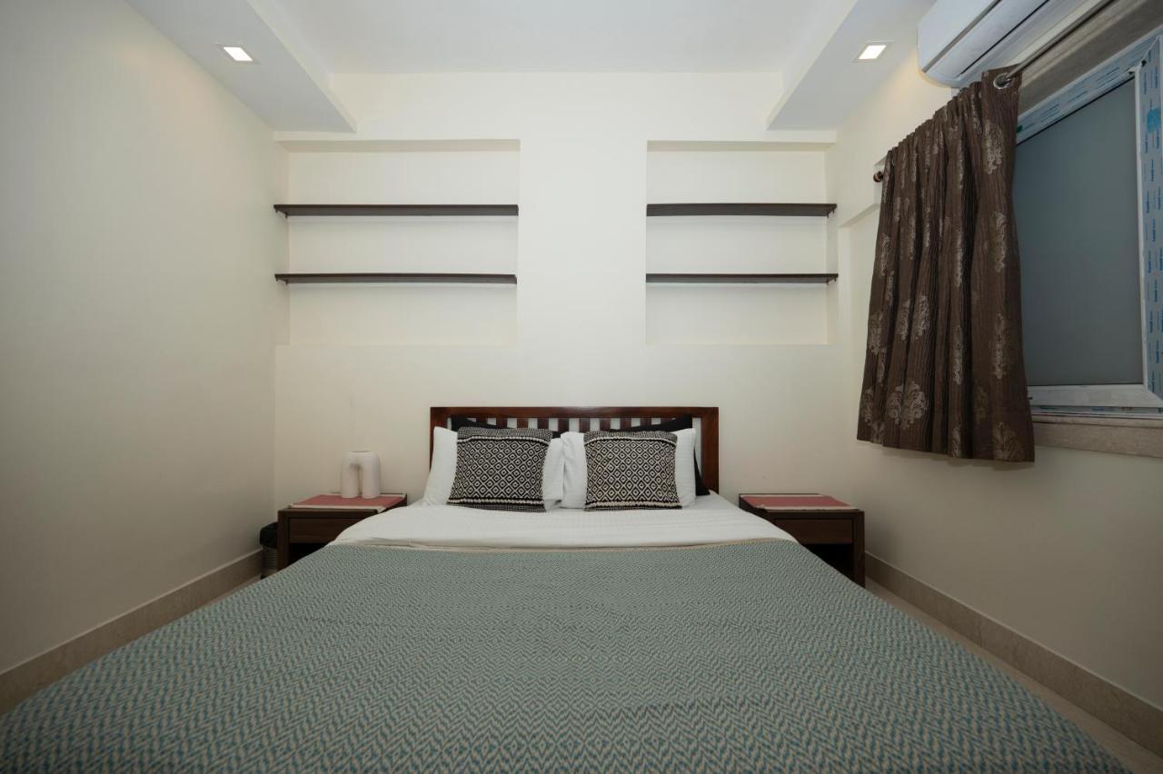 Lakeside Suites Calcutta Extérieur photo