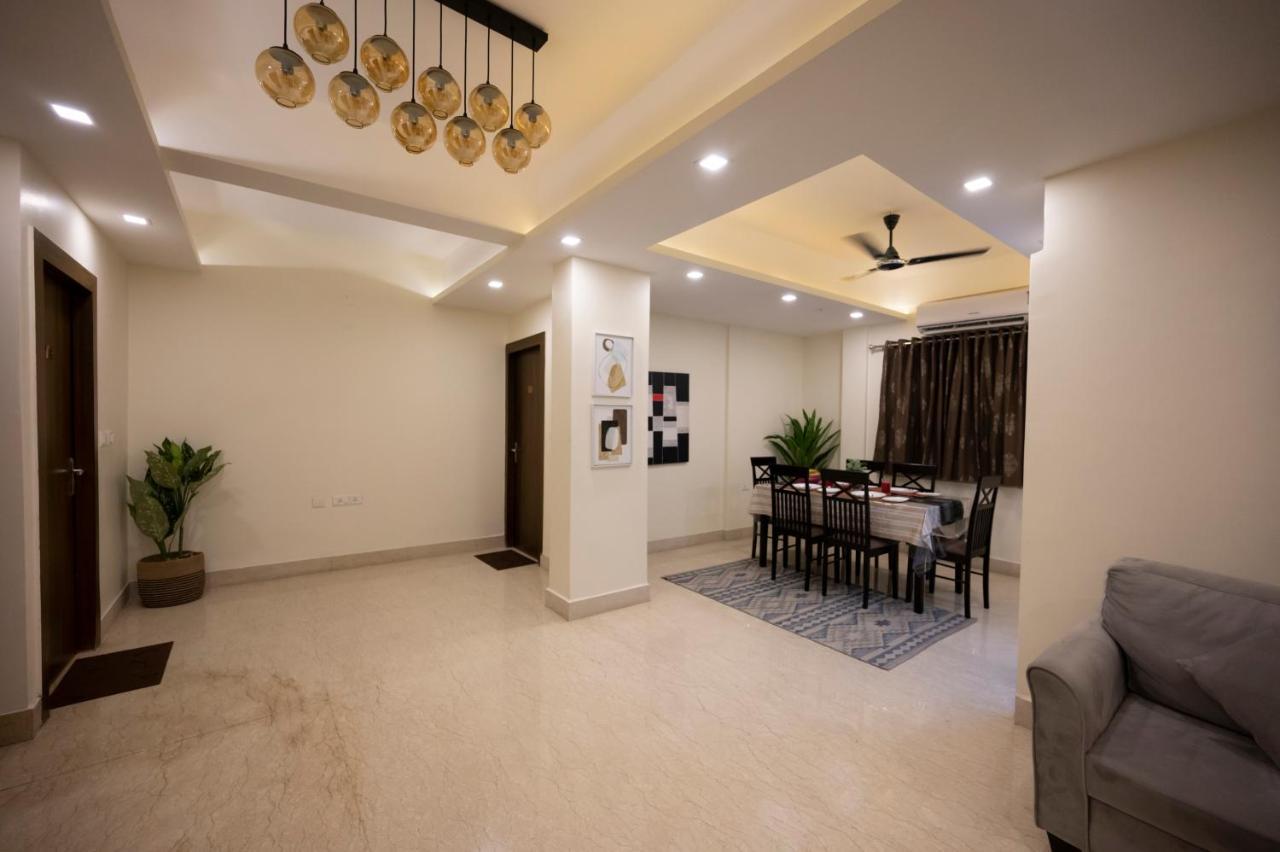 Lakeside Suites Calcutta Extérieur photo