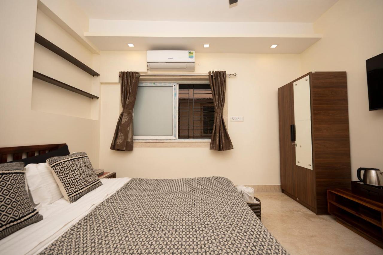 Lakeside Suites Calcutta Extérieur photo