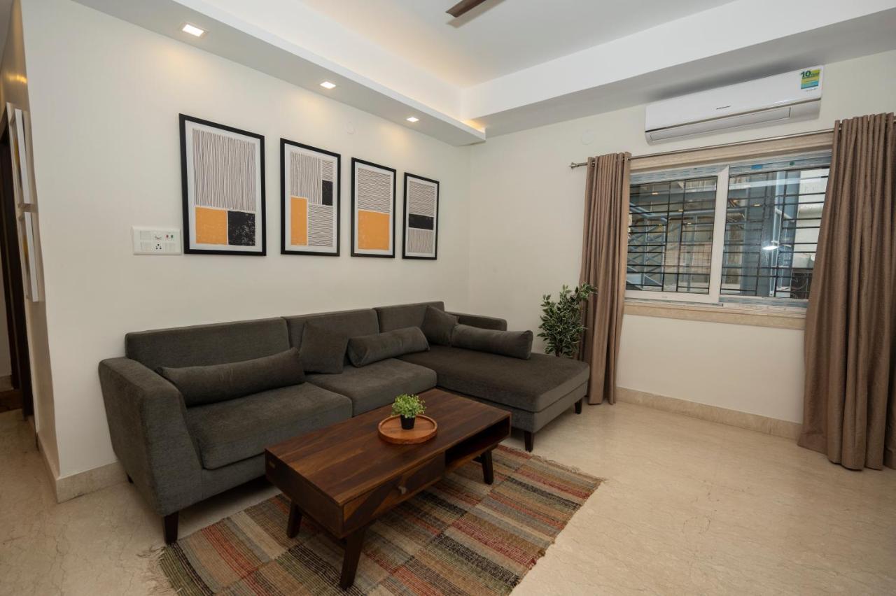Lakeside Suites Calcutta Extérieur photo